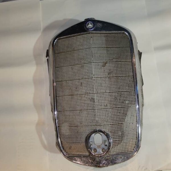 Kühlergrill Kühlerverkleidung mit Kühlerschutzgitter Mercedes 170 S-D W136